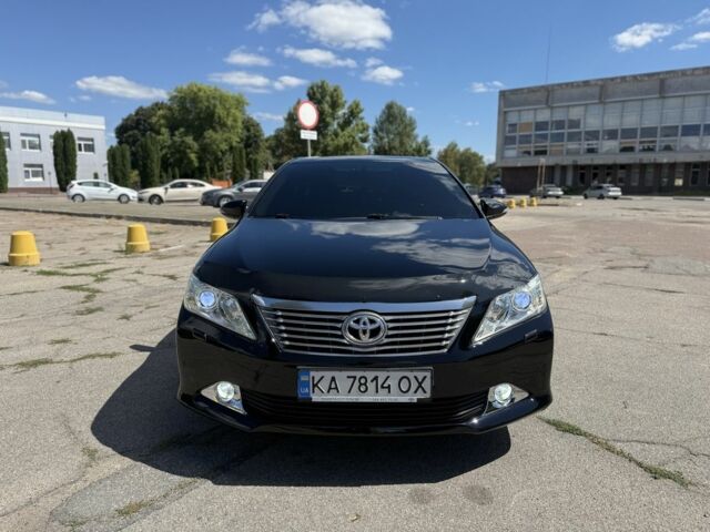 Чорний Тойота Камрі, об'ємом двигуна 2.5 л та пробігом 184 тис. км за 13400 $, фото 1 на Automoto.ua
