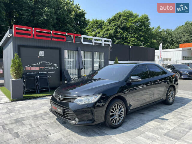 Черный Тойота Камри, объемом двигателя 2.5 л и пробегом 215 тыс. км за 16900 $, фото 1 на Automoto.ua