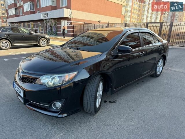 Чорний Тойота Камрі, об'ємом двигуна 2.5 л та пробігом 251 тис. км за 12500 $, фото 1 на Automoto.ua
