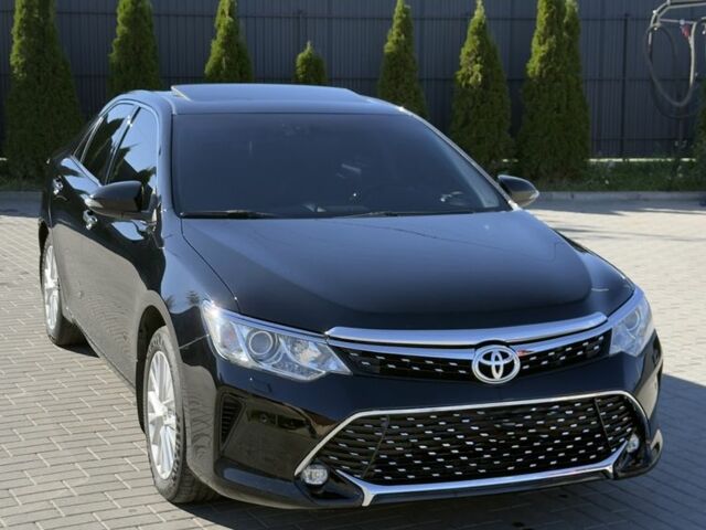 Черный Тойота Камри, объемом двигателя 2.5 л и пробегом 130 тыс. км за 17999 $, фото 1 на Automoto.ua