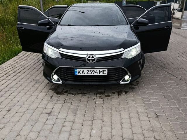 Чорний Тойота Камрі, об'ємом двигуна 0 л та пробігом 250 тис. км за 10300 $, фото 1 на Automoto.ua