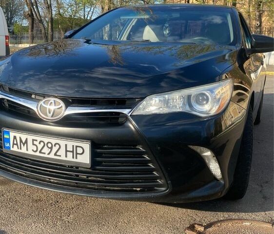 Черный Тойота Камри, объемом двигателя 2.5 л и пробегом 240 тыс. км за 13000 $, фото 1 на Automoto.ua