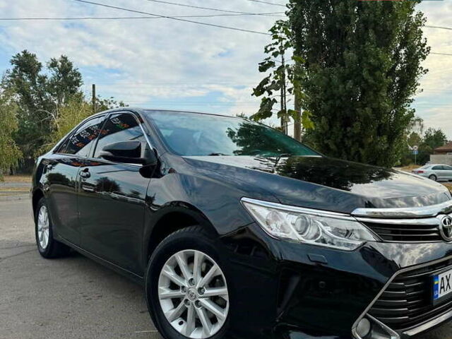 Черный Тойота Камри, объемом двигателя 2.5 л и пробегом 180 тыс. км за 17200 $, фото 1 на Automoto.ua