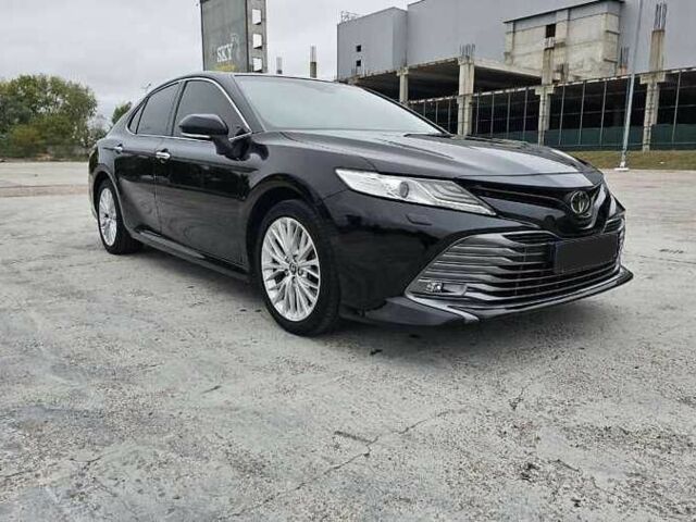 Чорний Тойота Камрі, об'ємом двигуна 2.5 л та пробігом 129 тис. км за 15000 $, фото 1 на Automoto.ua