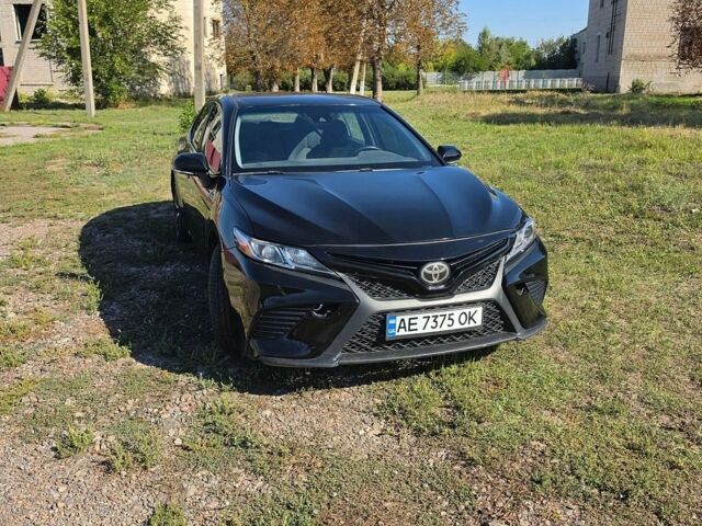 Черный Тойота Камри, объемом двигателя 2.49 л и пробегом 209 тыс. км за 14000 $, фото 1 на Automoto.ua