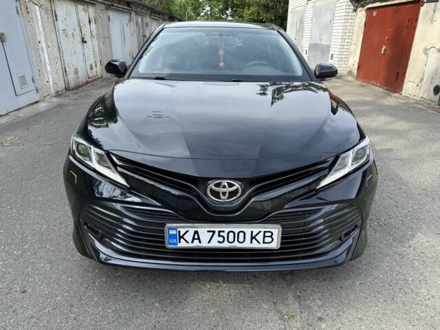 Черный Тойота Камри, объемом двигателя 2.5 л и пробегом 57 тыс. км за 25000 $, фото 1 на Automoto.ua