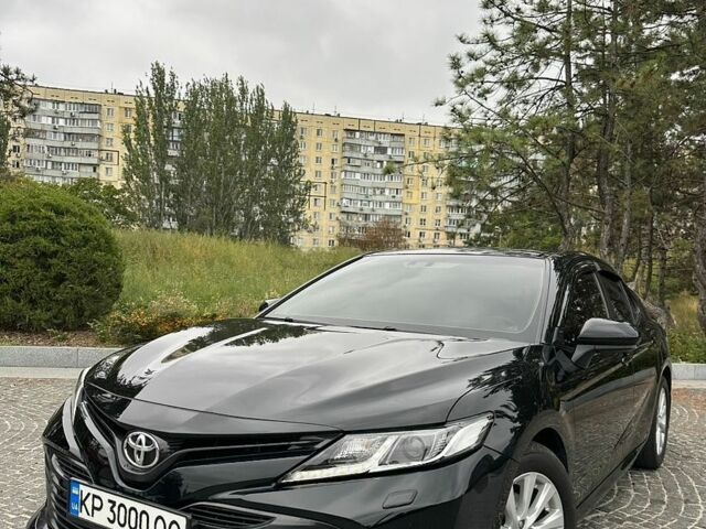 Черный Тойота Камри, объемом двигателя 2.49 л и пробегом 180 тыс. км за 20800 $, фото 1 на Automoto.ua