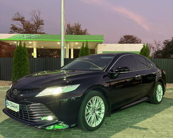 Чорний Тойота Камрі, об'ємом двигуна 2.5 л та пробігом 129 тис. км за 26000 $, фото 1 на Automoto.ua