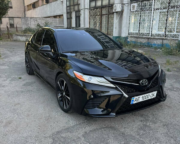 Черный Тойота Камри, объемом двигателя 3.46 л и пробегом 65 тыс. км за 27999 $, фото 1 на Automoto.ua