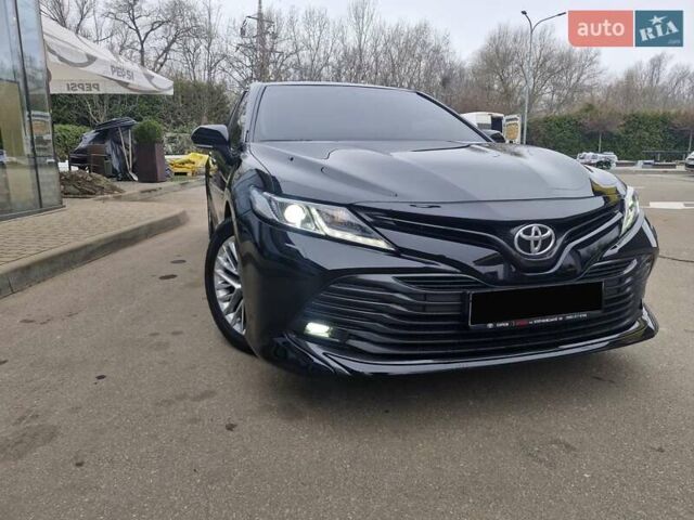 Чорний Тойота Камрі, об'ємом двигуна 0 л та пробігом 136 тис. км за 21450 $, фото 1 на Automoto.ua
