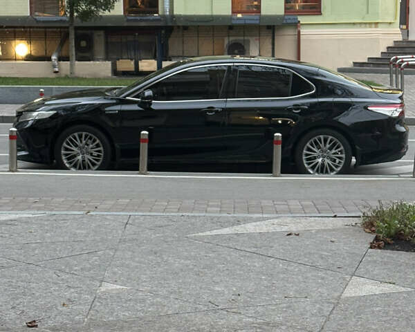 Черный Тойота Камри, объемом двигателя 2.5 л и пробегом 184 тыс. км за 26500 $, фото 1 на Automoto.ua