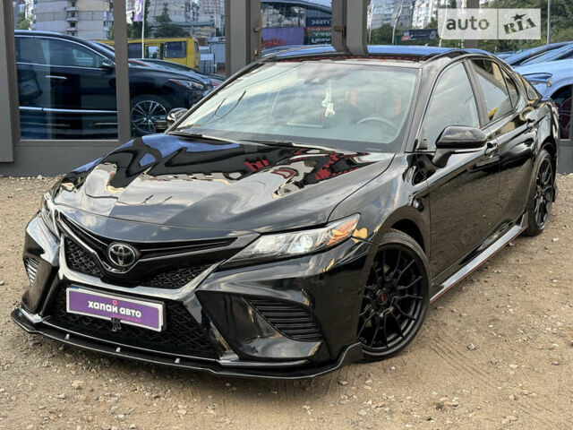 Черный Тойота Камри, объемом двигателя 3.46 л и пробегом 55 тыс. км за 31700 $, фото 1 на Automoto.ua