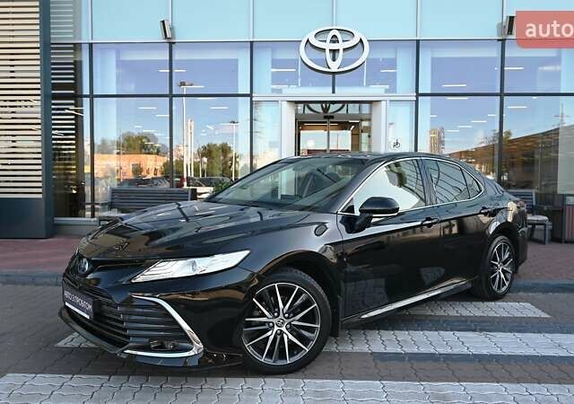 Черный Тойота Камри, объемом двигателя 2.5 л и пробегом 67 тыс. км за 33508 $, фото 1 на Automoto.ua