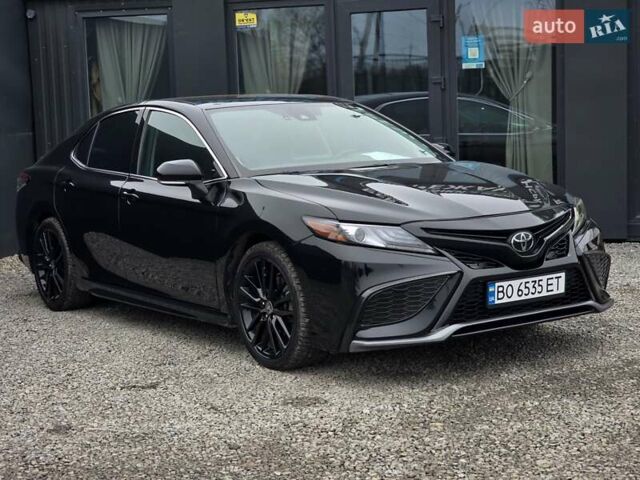 Черный Тойота Камри, объемом двигателя 2.5 л и пробегом 52 тыс. км за 28999 $, фото 1 на Automoto.ua