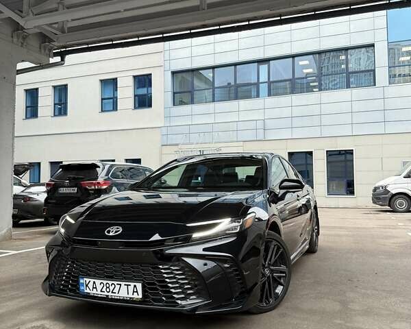 Черный Тойота Камри, объемом двигателя 2.49 л и пробегом 19 тыс. км за 45000 $, фото 1 на Automoto.ua