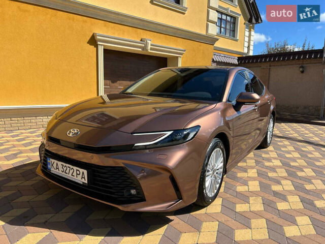 Коричневый Тойота Камри, объемом двигателя 2.49 л и пробегом 25 тыс. км за 34500 $, фото 1 на Automoto.ua