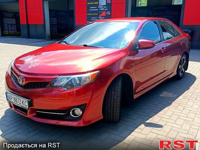 Червоний Тойота Камрі, об'ємом двигуна 2.5 л та пробігом 230 тис. км за 10000 $, фото 1 на Automoto.ua