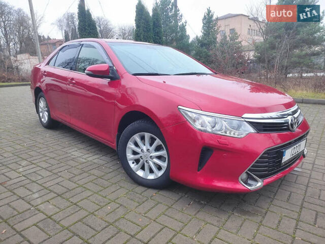 Красный Тойота Камри, объемом двигателя 2.49 л и пробегом 181 тыс. км за 14900 $, фото 1 на Automoto.ua