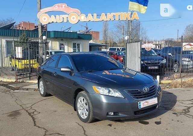 Тойота Камри, объемом двигателя 0 л и пробегом 144 тыс. км за 10400 $, фото 1 на Automoto.ua