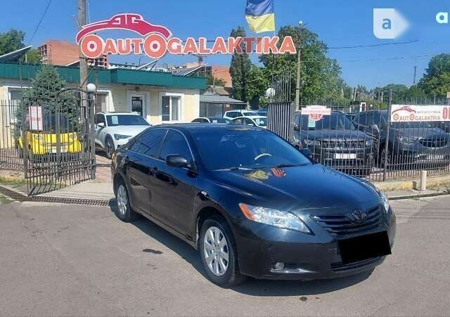 Тойота Камри, объемом двигателя 0 л и пробегом 306 тыс. км за 9499 $, фото 1 на Automoto.ua