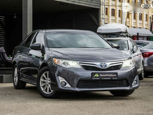 Тойота Камри, объемом двигателя 2.5 л и пробегом 211 тыс. км за 13650 $, фото 1 на Automoto.ua