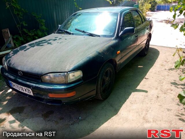 Тойота Камри, объемом двигателя 2 л и пробегом 270 тыс. км за 1200 $, фото 1 на Automoto.ua