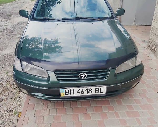 Тойота Камри, объемом двигателя 2.2 л и пробегом 280 тыс. км за 3500 $, фото 1 на Automoto.ua