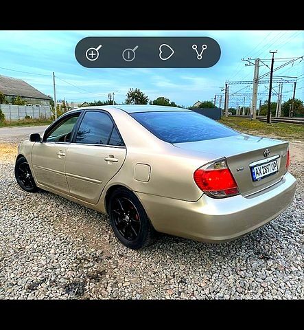 Тойота Камри, объемом двигателя 2.4 л и пробегом 250 тыс. км за 4500 $, фото 1 на Automoto.ua