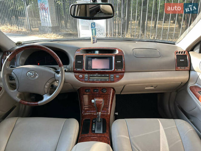 Тойота Камри, объемом двигателя 2.4 л и пробегом 260 тыс. км за 6000 $, фото 1 на Automoto.ua