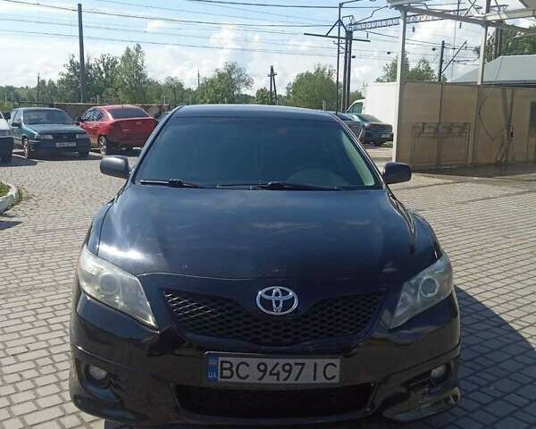 Тойота Камри, объемом двигателя 2.5 л и пробегом 200 тыс. км за 8000 $, фото 1 на Automoto.ua