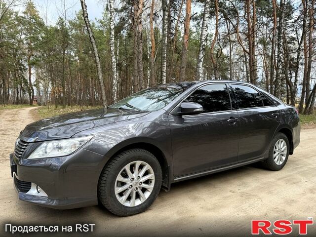 Тойота Камри, объемом двигателя 2.5 л и пробегом 173 тыс. км за 13000 $, фото 1 на Automoto.ua