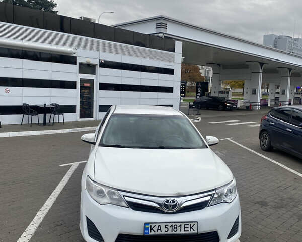 Тойота Камри 2014 в Киеве на Automoto.ua Тойота Камри, объемом двигателя 2.5 л и пробегом 198 тыс. км за 7600 $, фото 1 на Automoto.ua