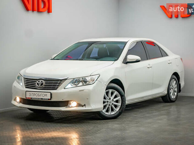 Тойота Камри, объемом двигателя 2.5 л и пробегом 213 тыс. км за 10753 $, фото 1 на Automoto.ua