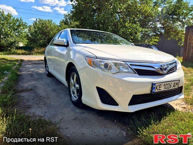 Тойота Камри, объемом двигателя 2.5 л и пробегом 321 тыс. км за 9200 $, фото 1 на Automoto.ua