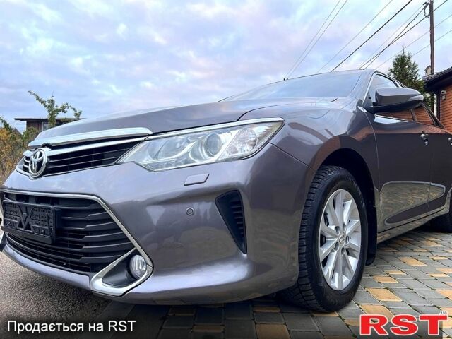 Тойота Камри, объемом двигателя 2.5 л и пробегом 215 тыс. км за 14999 $, фото 1 на Automoto.ua