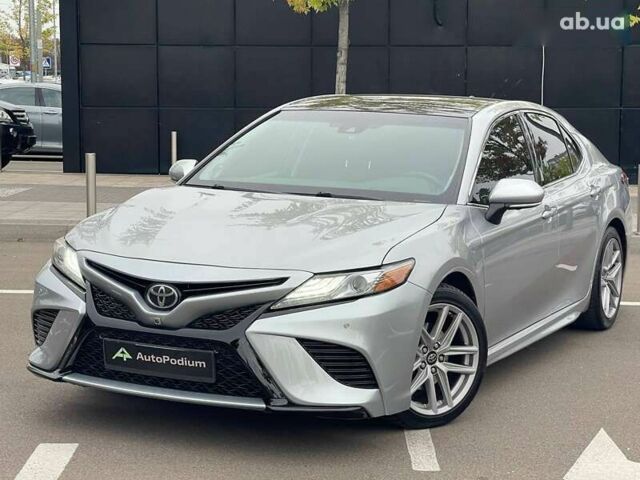 Тойота Камри, объемом двигателя 3.5 л и пробегом 147 тыс. км за 23000 $, фото 1 на Automoto.ua