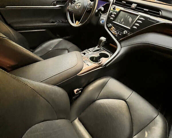 Тойота Камри, объемом двигателя 2.5 л и пробегом 106 тыс. км за 27500 $, фото 1 на Automoto.ua