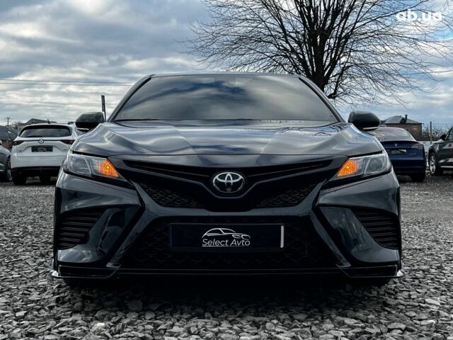 Тойота Камри, объемом двигателя 0 л и пробегом 26 тыс. км за 38500 $, фото 1 на Automoto.ua