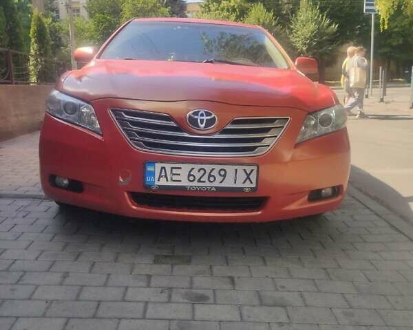 Желтый Тойота Камри, объемом двигателя 2.4 л и пробегом 373 тыс. км за 7000 $, фото 1 на Automoto.ua