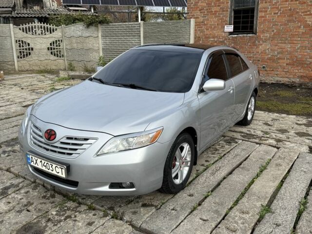 Тойота Камри 2007 в Люботине на Automoto.ua Серый Тойота Камри, объемом двигателя 2.4 л и пробегом 194 тыс. км за 10000 $, фото 1 на Automoto.ua