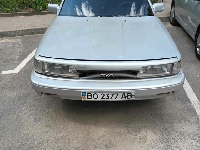 Серый Тойота Камри, объемом двигателя 2 л и пробегом 403 тыс. км за 2409 $, фото 1 на Automoto.ua