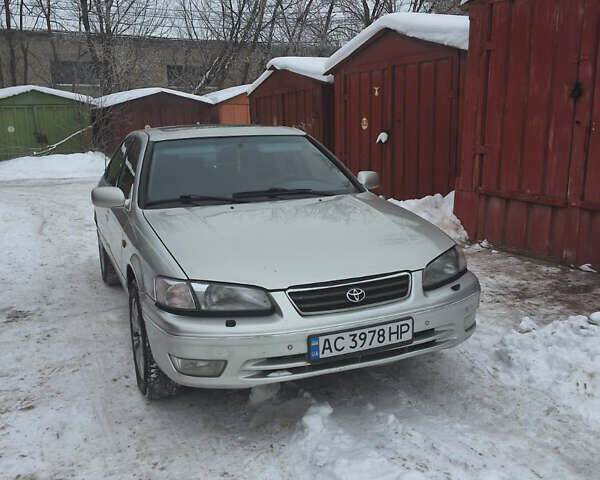 Серый Тойота Камри, объемом двигателя 3 л и пробегом 292 тыс. км за 4399 $, фото 1 на Automoto.ua