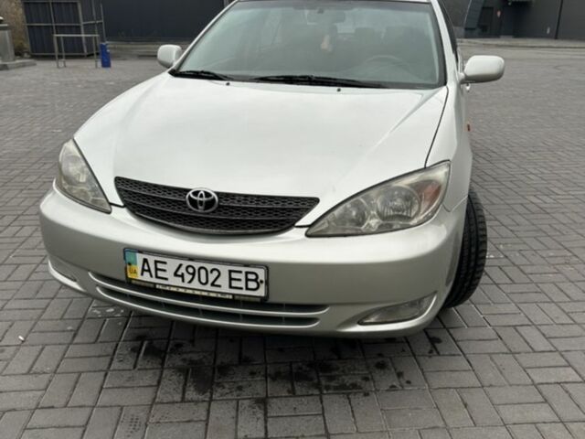 Сірий Тойота Камрі, об'ємом двигуна 3 л та пробігом 205 тис. км за 4500 $, фото 1 на Automoto.ua