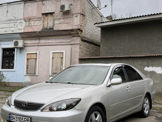 Серый Тойота Камри, объемом двигателя 2.4 л и пробегом 207 тыс. км за 4650 $, фото 1 на Automoto.ua