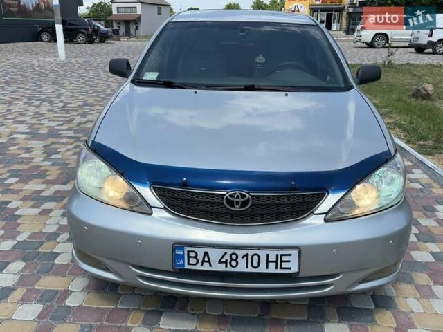 Серый Тойота Камри, объемом двигателя 3 л и пробегом 208 тыс. км за 6500 $, фото 1 на Automoto.ua