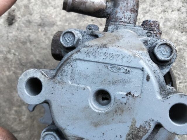 Сірий Тойота Камрі, об'ємом двигуна 0 л та пробігом 260 тис. км за 1400 $, фото 1 на Automoto.ua