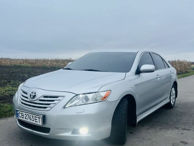 Сірий Тойота Камрі, об'ємом двигуна 2.4 л та пробігом 276 тис. км за 6500 $, фото 1 на Automoto.ua