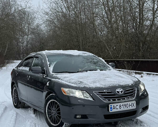 Сірий Тойота Камрі, об'ємом двигуна 3.5 л та пробігом 338 тис. км за 6700 $, фото 1 на Automoto.ua