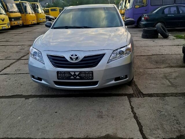 Сірий Тойота Камрі, об'ємом двигуна 3.5 л та пробігом 0 тис. км за 6500 $, фото 1 на Automoto.ua