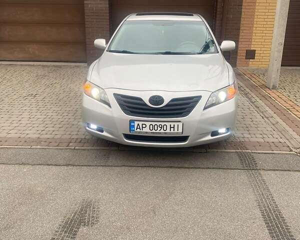 Серый Тойота Камри, объемом двигателя 3.5 л и пробегом 291 тыс. км за 8500 $, фото 1 на Automoto.ua